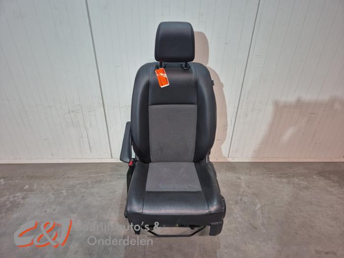 Gebrauchte Sitz links Citroen Jumpy 2.0 Blue HDI 180 Preis € 315,00 Margenregelung angeboten von C&J Bedrijfsauto's & Onderdelen