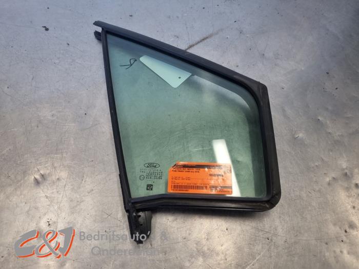 Usados Ventanilla triangular derecha delante Ford Transit Connect (PJ2) 1.5 EcoBlue Precio € 78,75 Norma de margen ofrecido por C&J Bedrijfsauto's & Onderdelen