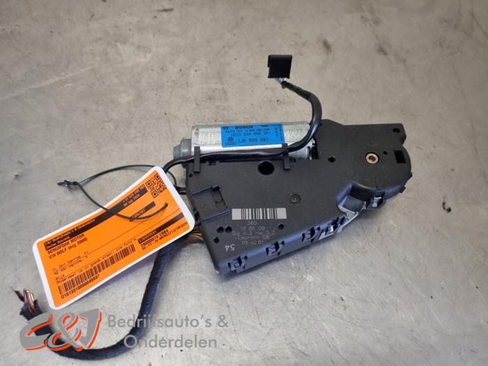 Sunroof motor