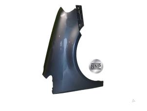 Used Front wing, right Volkswagen Touran (1T1/T2) Price € 48,40 Inclusive VAT offered by NNP Automotive Group