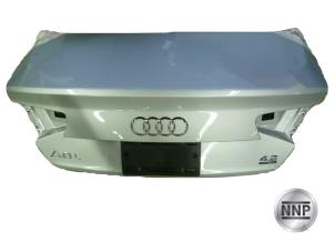 Gebrauchte Heckklappe Audi A8 (D4) Preis € 356,95 Mit Mehrwertsteuer angeboten von NNP Automotive Group