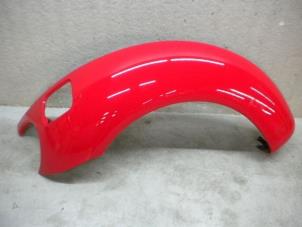 Used Mudguard right-rear Volkswagen New Beetle (9C1/9G1) Price € 90,75 Inclusive VAT offered by NNP Automotive Group