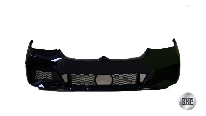 Front bumper from a BMW 6 serie Gran Turismo (G32)  2018
