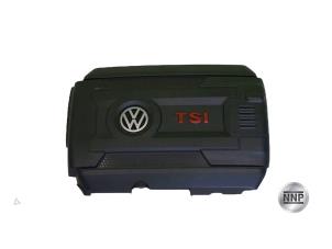Usados Chapa protectora motor Volkswagen Golf VII (AUA) 2.0 GTI 16V Precio € 30,25 IVA incluido ofrecido por NNP Automotive Group