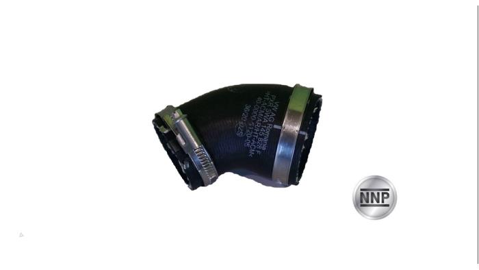 Gebrauchte Intercooler Schlauch Volkswagen Golf VIII (CD1) 2.0 GTI 16V Preis € 24,20 Mit Mehrwertsteuer angeboten von NNP Automotive Group