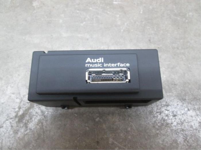 AUX / USB connection Sportback - 8V0035736