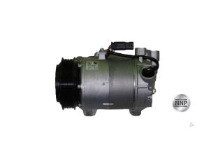 Używane Pompa klimatyzacji Mini Mini (F56) 1.5 12V One D Cena € 235,95 Z VAT oferowane przez NNP Automotive Group