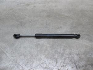 Used Rear gas strut, left Audi A4 (B7) Price € 6,05 Inclusive VAT offered by NNP Automotive Group