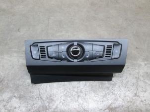 Gebrauchte Klimabedienteil Audi A4 (B8) Preis € 114,95 Mit Mehrwertsteuer angeboten von NNP Automotive Group