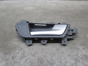 Used Front door handle 4-door, right Audi A4 Avant (B8) Price € 12,10 Inclusive VAT offered by NNP Automotive Group