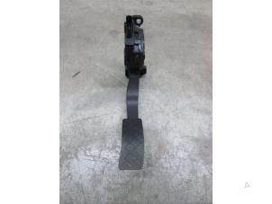 Used Accelerator pedal Audi A4 Avant (B8) Price € 36,30 Inclusive VAT offered by NNP Automotive Group