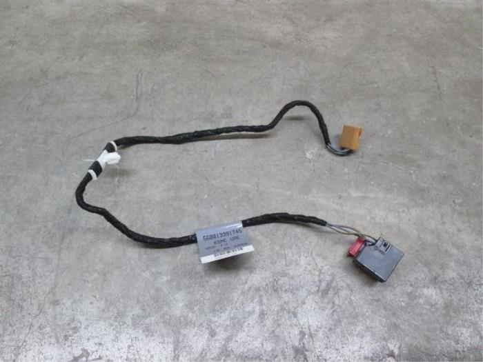 Wiring harness from a Audi A4 Avant (B8)  2013