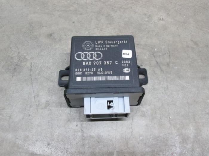 Computer lighting module from a Audi Q5 (8RB)  2010