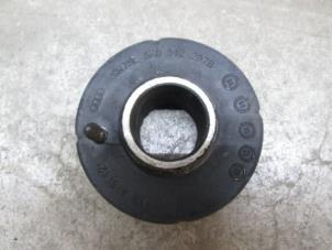 Used Rear spring retainer, right Audi A4 Avant (B8) Price € 3,63 Inclusive VAT offered by NNP Automotive Group