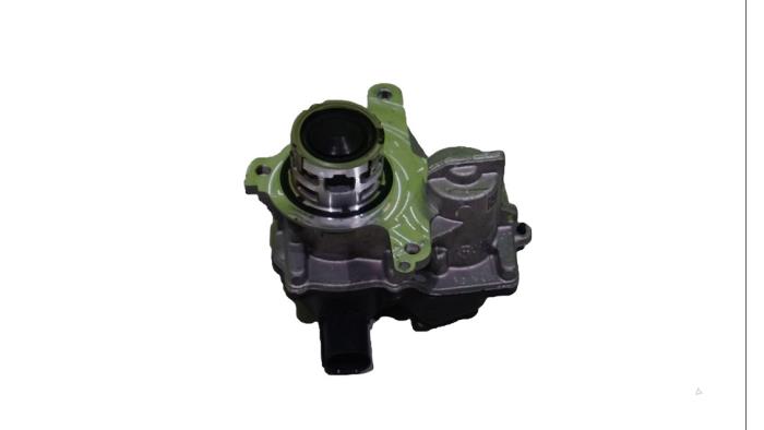 EGR valve from a Volkswagen Golf VIII (CD1)  2020