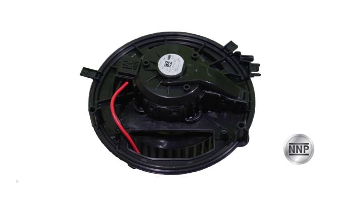 Motor de ventilador de calefactor de un Volkswagen Golf VIII (CD1) 2.0 GTI 16V 2021
