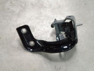 Used Tailgate hinge Audi Q5 (8RB) Price € 12,10 Inclusive VAT offered by NNP Automotive Group