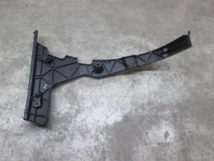Used Rear bumper bracket, left Audi Q5 (8RB) Price € 4,84 Inclusive VAT offered by NNP Automotive Group
