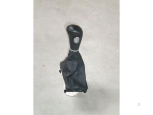 Used Gear stick Audi Q7 (4LB) Price € 30,25 Inclusive VAT offered by NNP Automotive Group