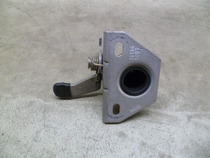 Bonnet lock mechanism from a BMW 5 serie (E60)  2007