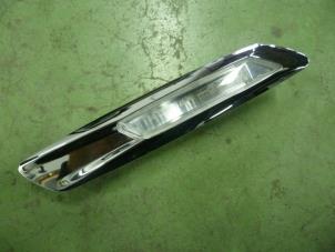 Used Indicator lens, front left BMW 5 serie (F10) Price € 18,15 Inclusive VAT offered by NNP Automotive Group