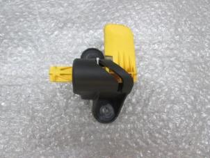 Used Tailgate lock mechanism Renault Trafic (1FL/2FL/3FL/4FL) Price € 6,05 Inclusive VAT offered by NNP Automotive Group