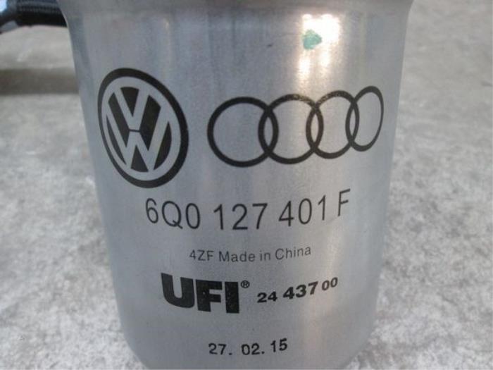Filtre carburant d'un Volkswagen Polo V (6R) 1.6 TDI 16V 75 2014