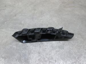Used Front bumper bracket, right Volkswagen Jetta IV (162/16A) Price € 9,68 Inclusive VAT offered by NNP Automotive Group