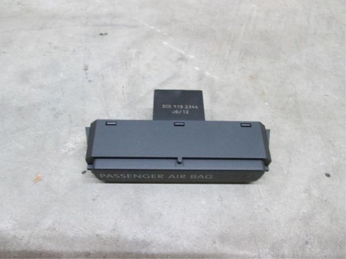 Airbag indicator light Volkswagen Beetle 5C5919234A