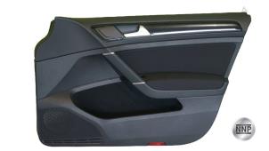 Usados Tapizado de puerta de 4 puertas derecha delante Volkswagen Golf VII (AUA) Precio € 60,50 IVA incluido ofrecido por NNP Automotive Group