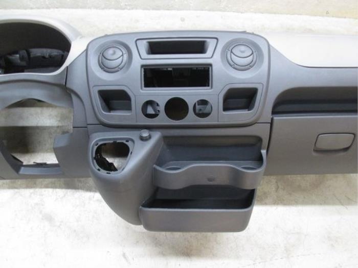 Dashboard from a Renault Master IV (FV)  2016