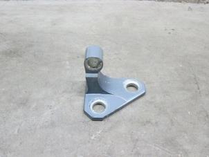 Used Front door hinge, right Volkswagen Passat (362) Price € 6,05 Inclusive VAT offered by NNP Automotive Group