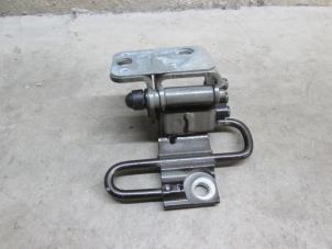 Used Front door hinge, left Volkswagen CC (358) Price € 18,15 Inclusive VAT offered by NNP Automotive Group