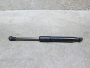New Rear gas strut, right Volkswagen Golf VI Cabrio (1K) Price € 18,15 Inclusive VAT offered by NNP Automotive Group
