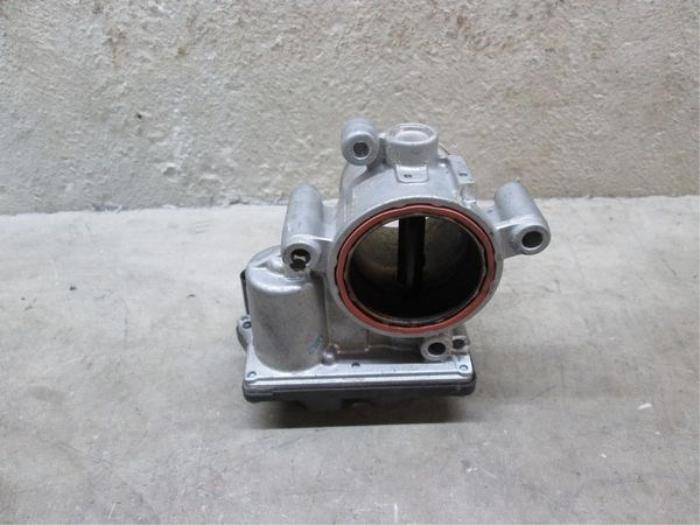 Throttle body Volkswagen Passat Variant - 03L128063D