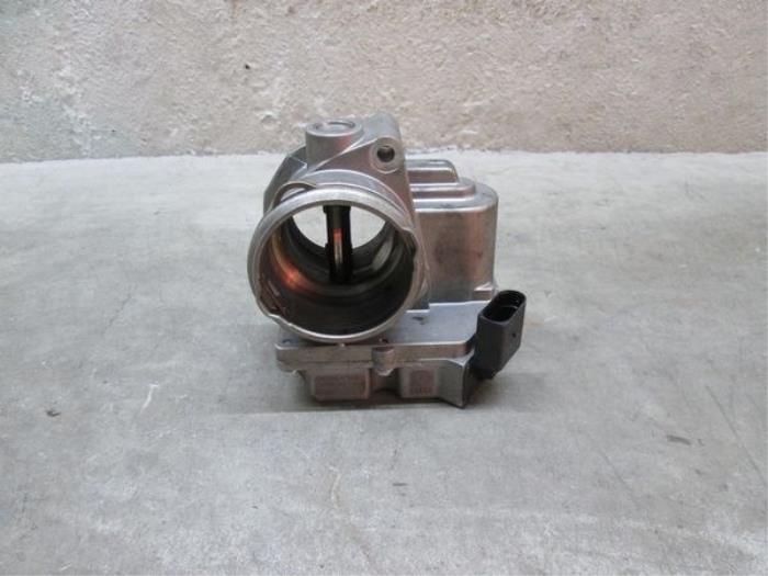 Throttle body Volkswagen Polo IV - 045128063C