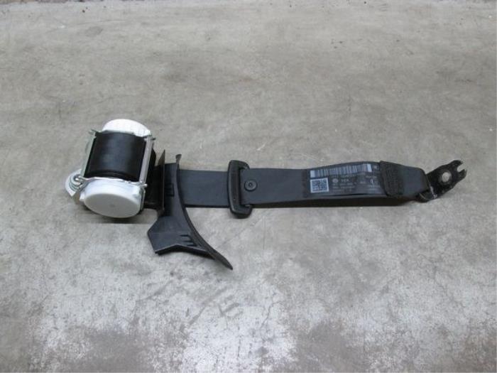 Rear seatbelt, left from a Volkswagen Passat (362)  2012