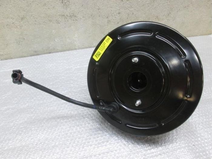 Brake servos with part number 472102348R stock