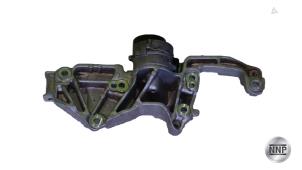 Used Alternator upper bracket Peugeot 5008 II (M4/MC/MJ/MR) Price € 42,35 Inclusive VAT offered by NNP Automotive Group