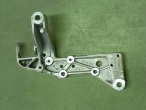 Used Front lower wishbone, right Volkswagen Golf VI (5K1) Price € 60,50 Inclusive VAT offered by NNP Automotive Group