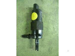 Used Headlight washer pump Audi A4 Avant (B8) Price € 18,15 Inclusive VAT offered by NNP Automotive Group