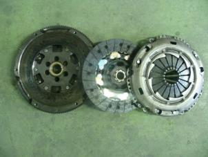 Used Clutch kit (complete) Volkswagen New Beetle (9C1/9G1) Price € 356,95 Inclusive VAT offered by NNP Automotive Group