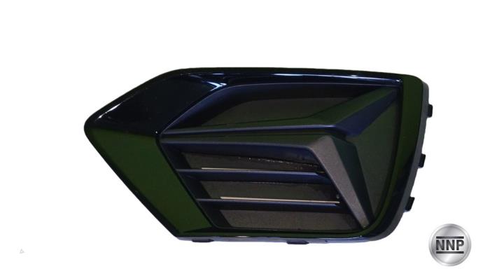 Używane Grill Audi Q3 Sportback (F3N) Cena € 48,40 Z VAT oferowane przez NNP Automotive Group