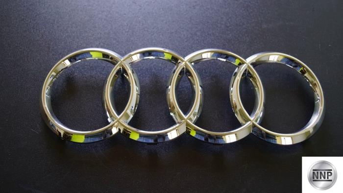 Nowe Emblemat Audi A4 Avant (B9) Cena € 43,20 Z VAT oferowane przez NNP Automotive Group