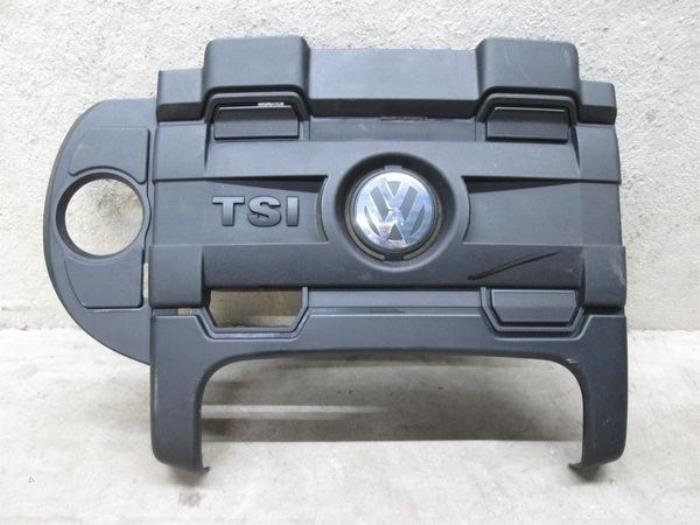 Motor Schutzblech van een Volkswagen Jetta IV (162/16A) 1.4 TSI 160 16V 2014