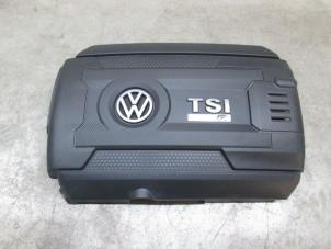 Usagé Plaque de protection moteur Volkswagen Golf VII (AUA) 2.0 R-line 4Motion 16V Prix € 54,45 Prix TTC proposé par NNP Automotive Group