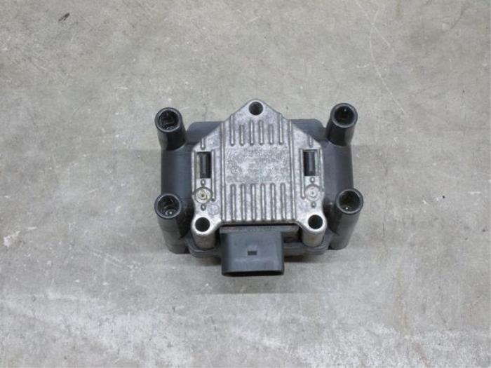 Usagé Module d'allumage Volkswagen Polo IV (9N1/2/3) 1.4 16V Prix € 54,45 Prix TTC proposé par NNP Automotive Group