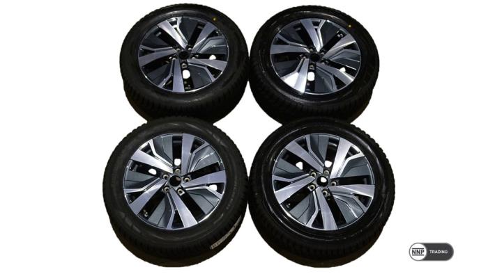 Set of sports wheels + winter tyres from a Volkswagen Tiguan (AD1)  2022