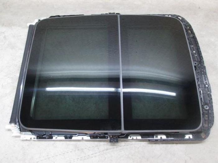 Panoramic roof from a Nissan X-Trail (T32)  2019