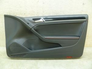 Używane Tapicerka drzwi prawych wersja 2-drzwiowa Volkswagen Golf VI Cabrio (1K) Cena € 60,50 Z VAT oferowane przez NNP Automotive Group